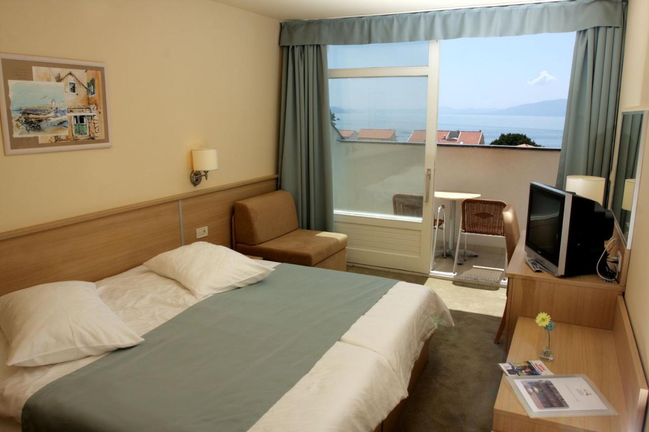 Hotel Quercus 德尔韦尼克 外观 照片