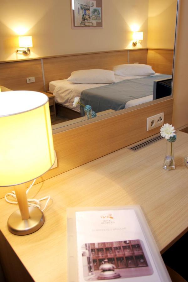 Hotel Quercus 德尔韦尼克 外观 照片